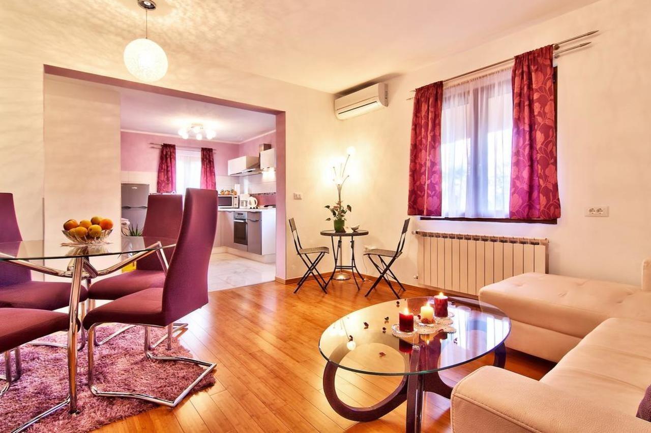 Apartments Cvek روفينج المظهر الخارجي الصورة