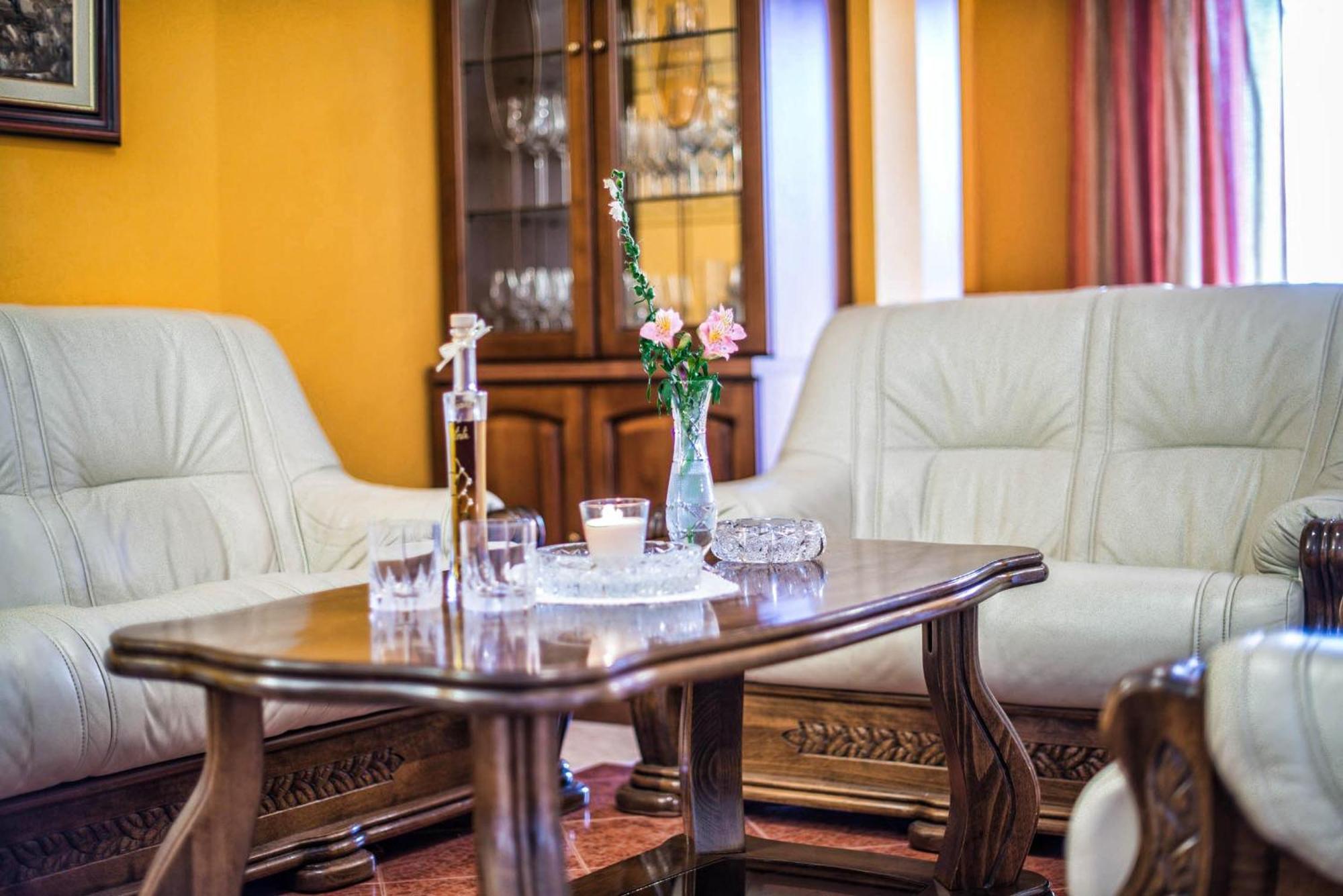 Apartments Cvek روفينج المظهر الخارجي الصورة