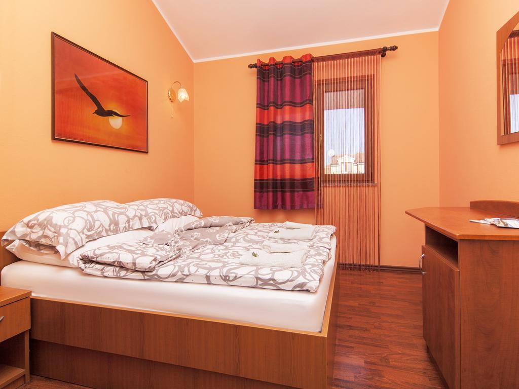 Apartments Cvek روفينج الغرفة الصورة